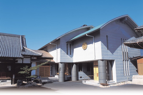 信行寺外観